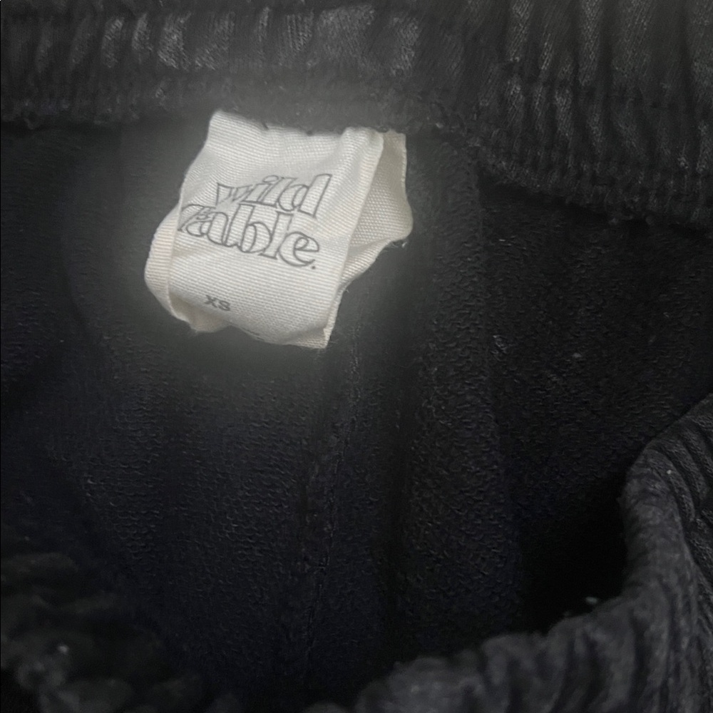 Wild Fable Women’s Black Cargo Joggers - Picture 2 of 3